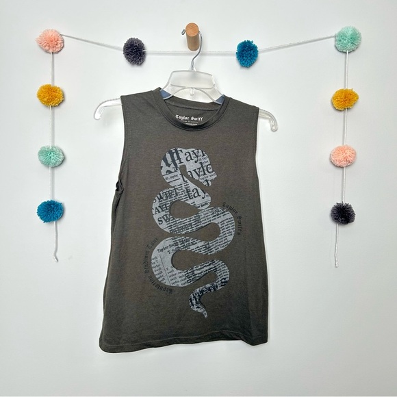 Taylor Swift Reputation Tour Snake Olive Green Tank Top - Picture 1 of 7